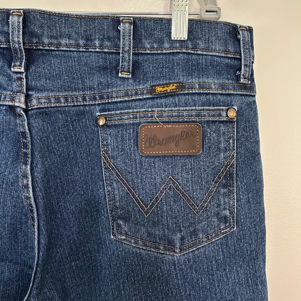 Wrangler Men's Dark Blue Slim Fit Jeans